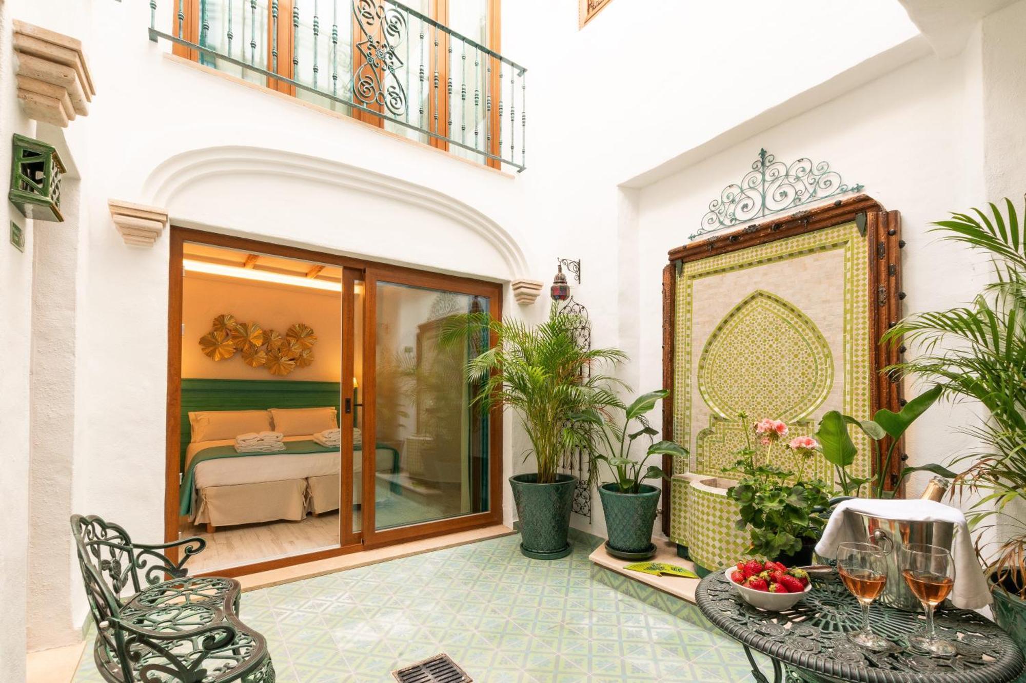 אסטפונה Casa Esmeralda - Luxury Boutique Apartments Old Town מראה חיצוני תמונה