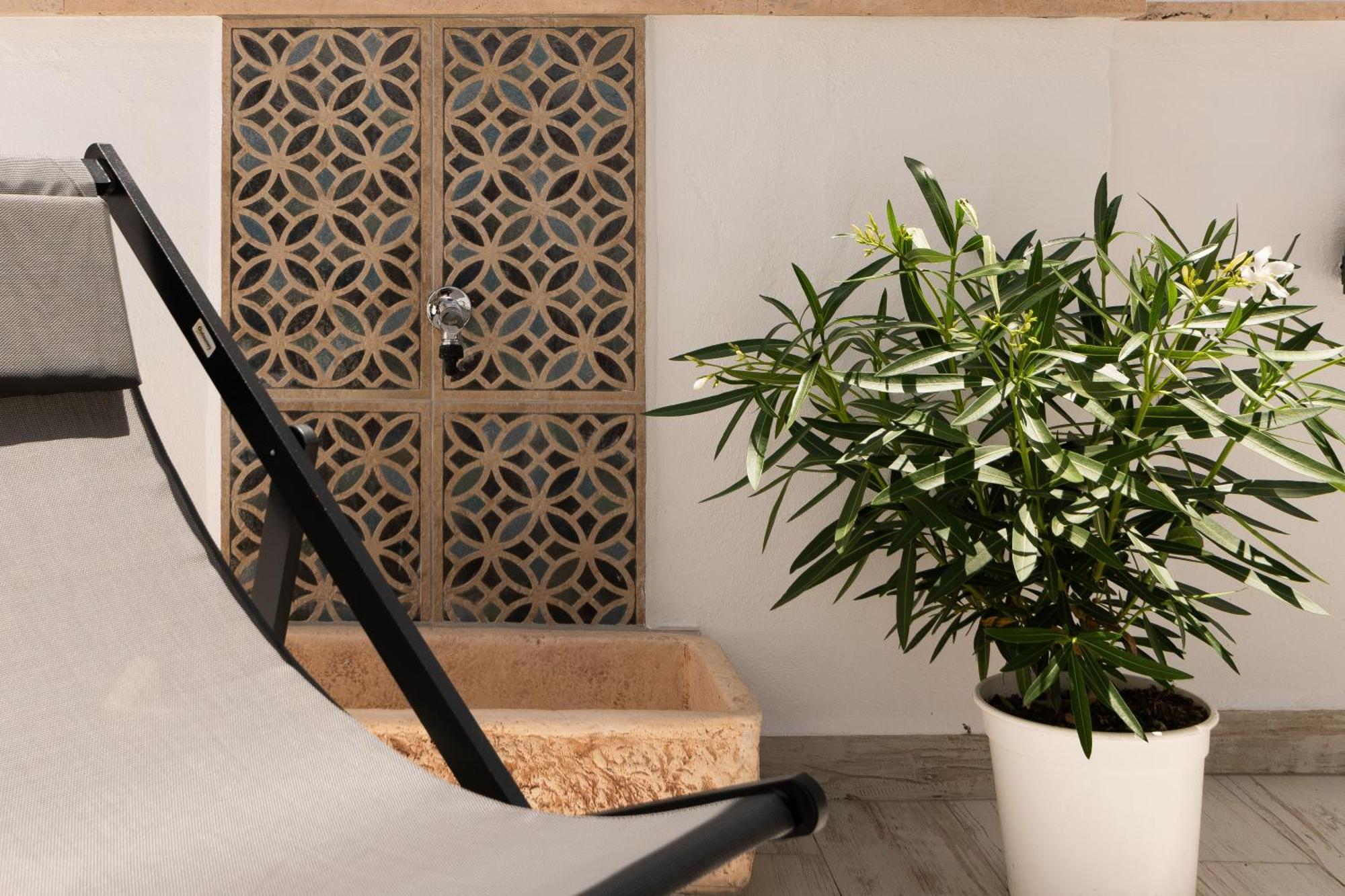 אסטפונה Casa Esmeralda - Luxury Boutique Apartments Old Town מראה חיצוני תמונה