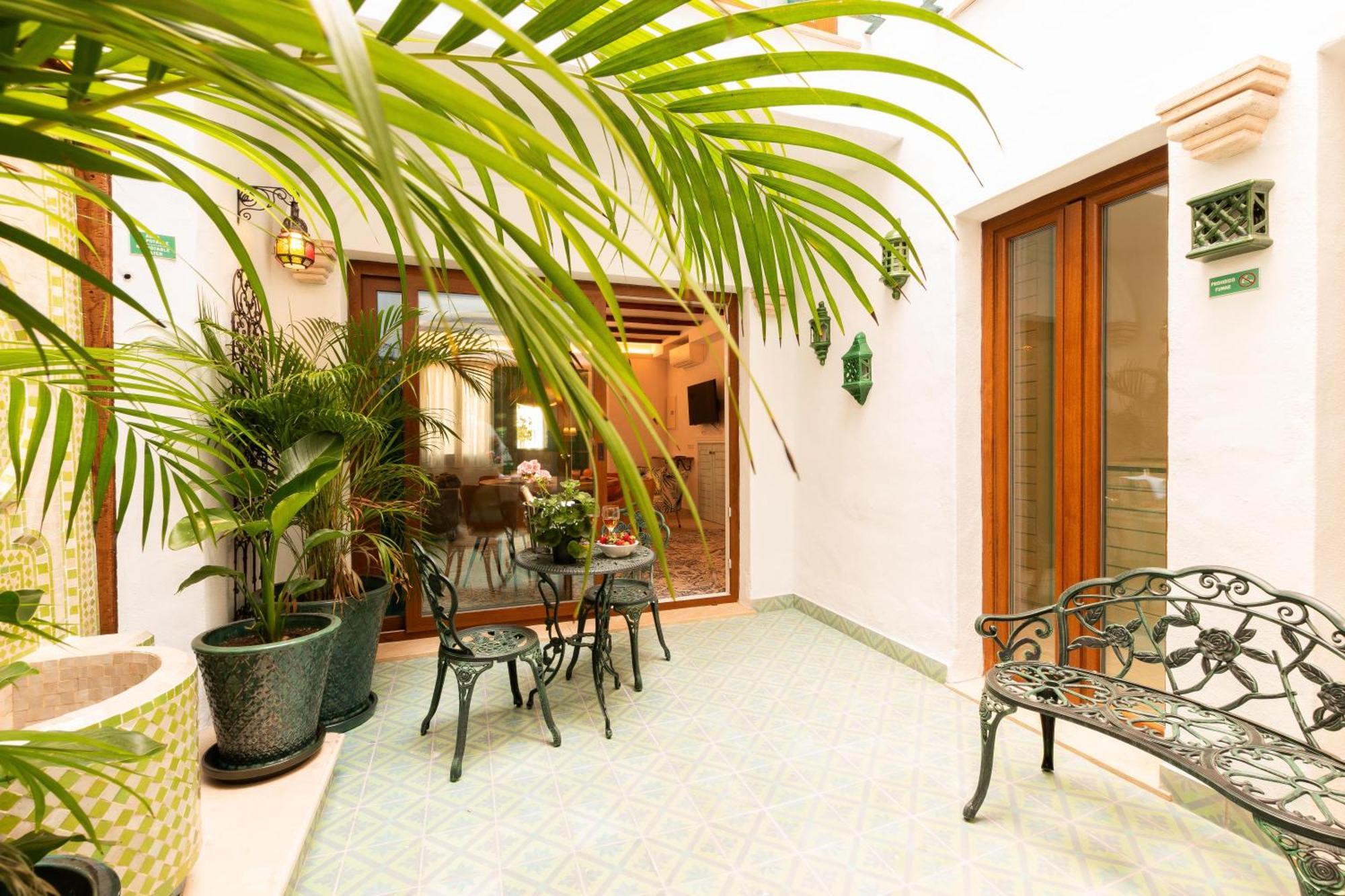 אסטפונה Casa Esmeralda - Luxury Boutique Apartments Old Town מראה חיצוני תמונה